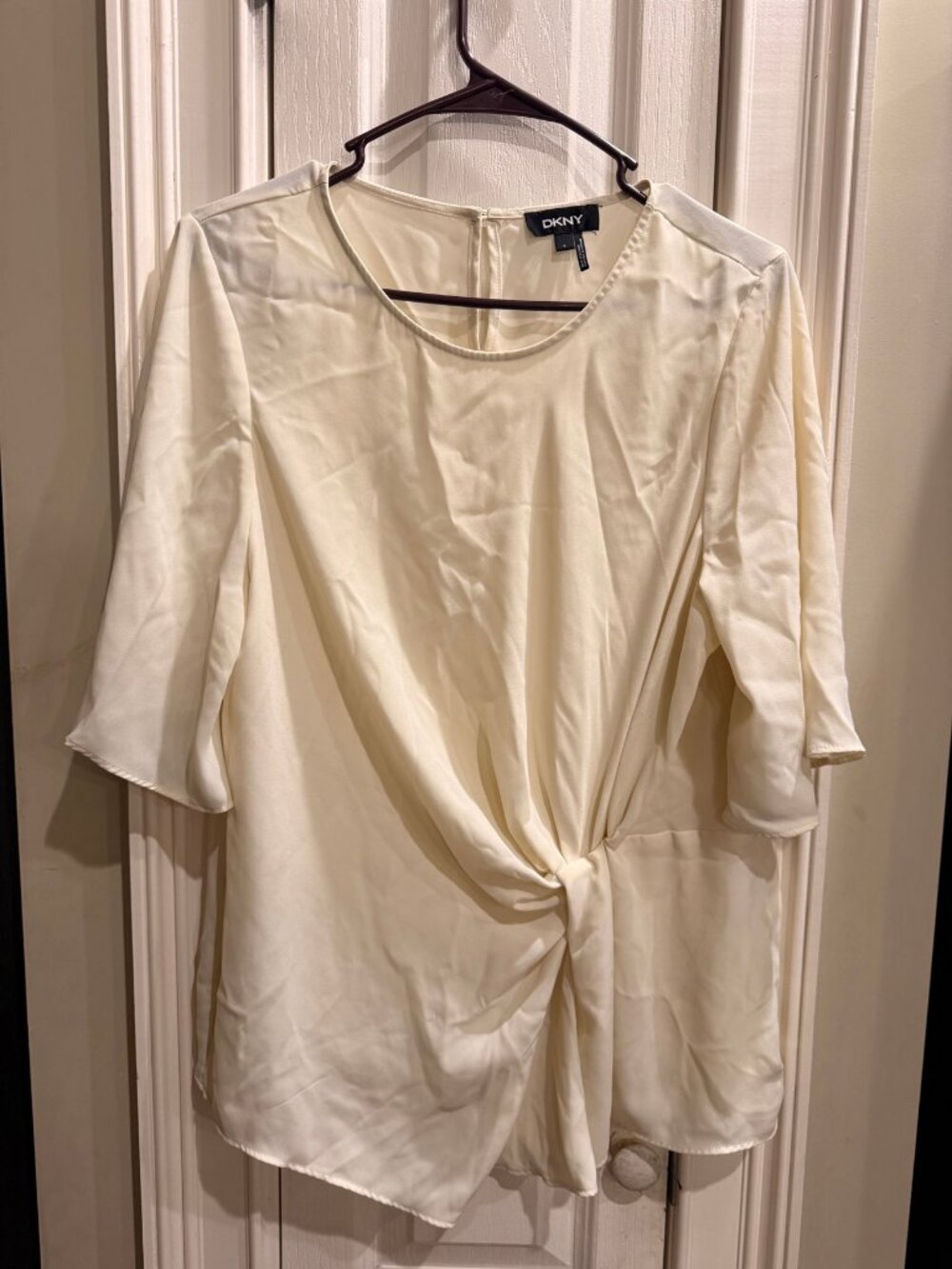 DKNY ivory blouse L twist front